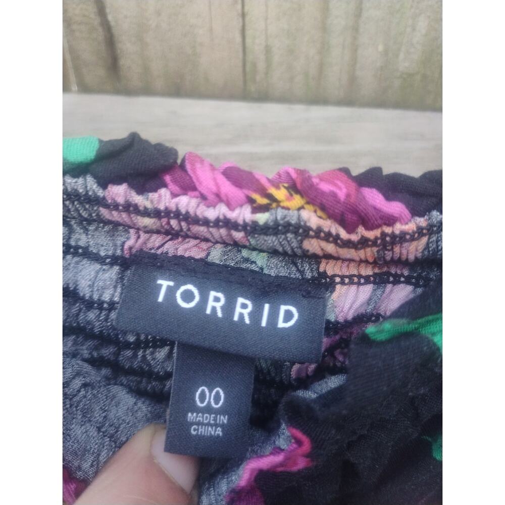 Torrid Black Floral Off The Shoulder Challis Wide Leg Jumpsuit Cottage Size 00 - Picture 8 of 13